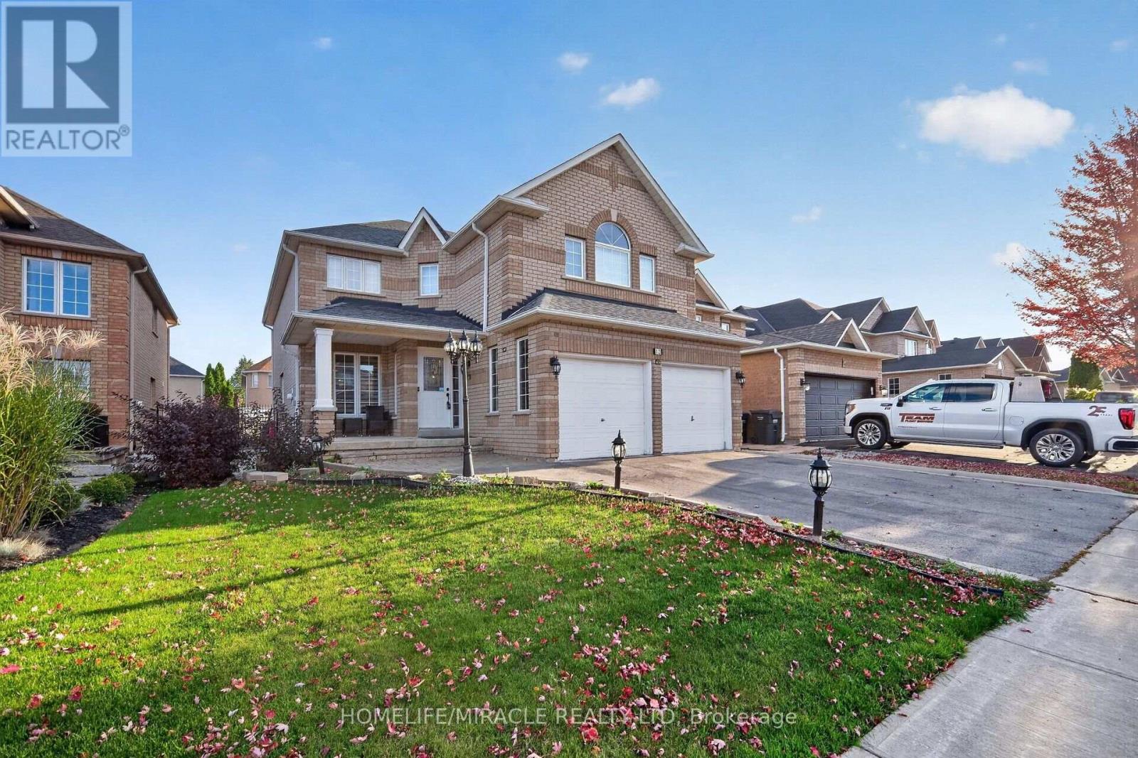 13 Dovaston Gate, Caledon, Ontario  L7E 2K3 - Photo 2 - W14046108