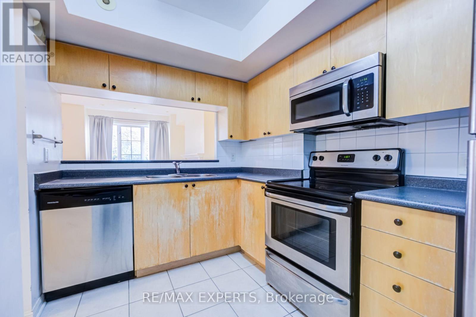 104 - 3 Everson Drive, Toronto, Ontario  M2N 7C2 - Photo 8 - C14079742