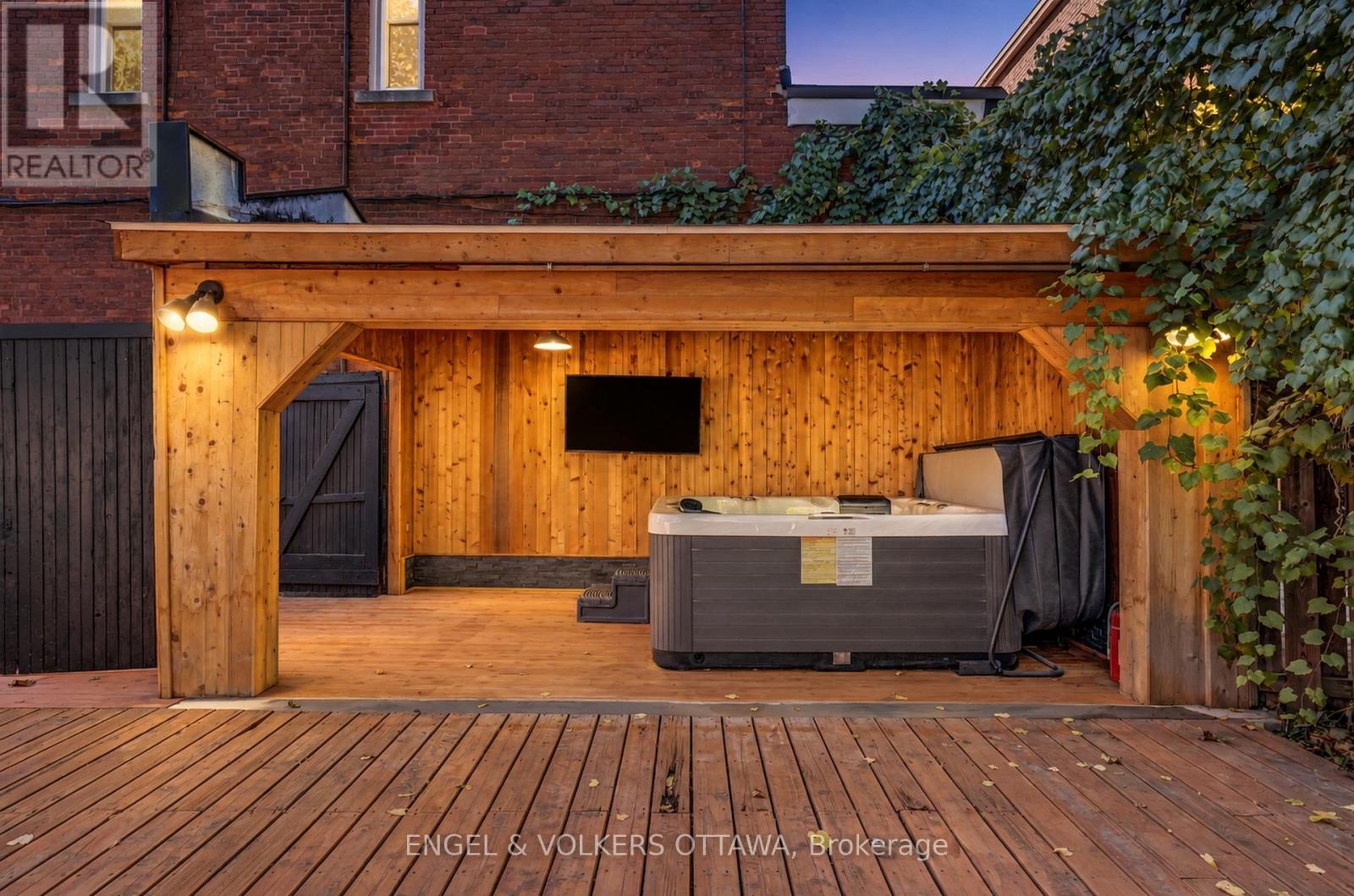 217 Florence Street E, Ottawa, Ontario  K1R 5N5 - Photo 48 - X14079794