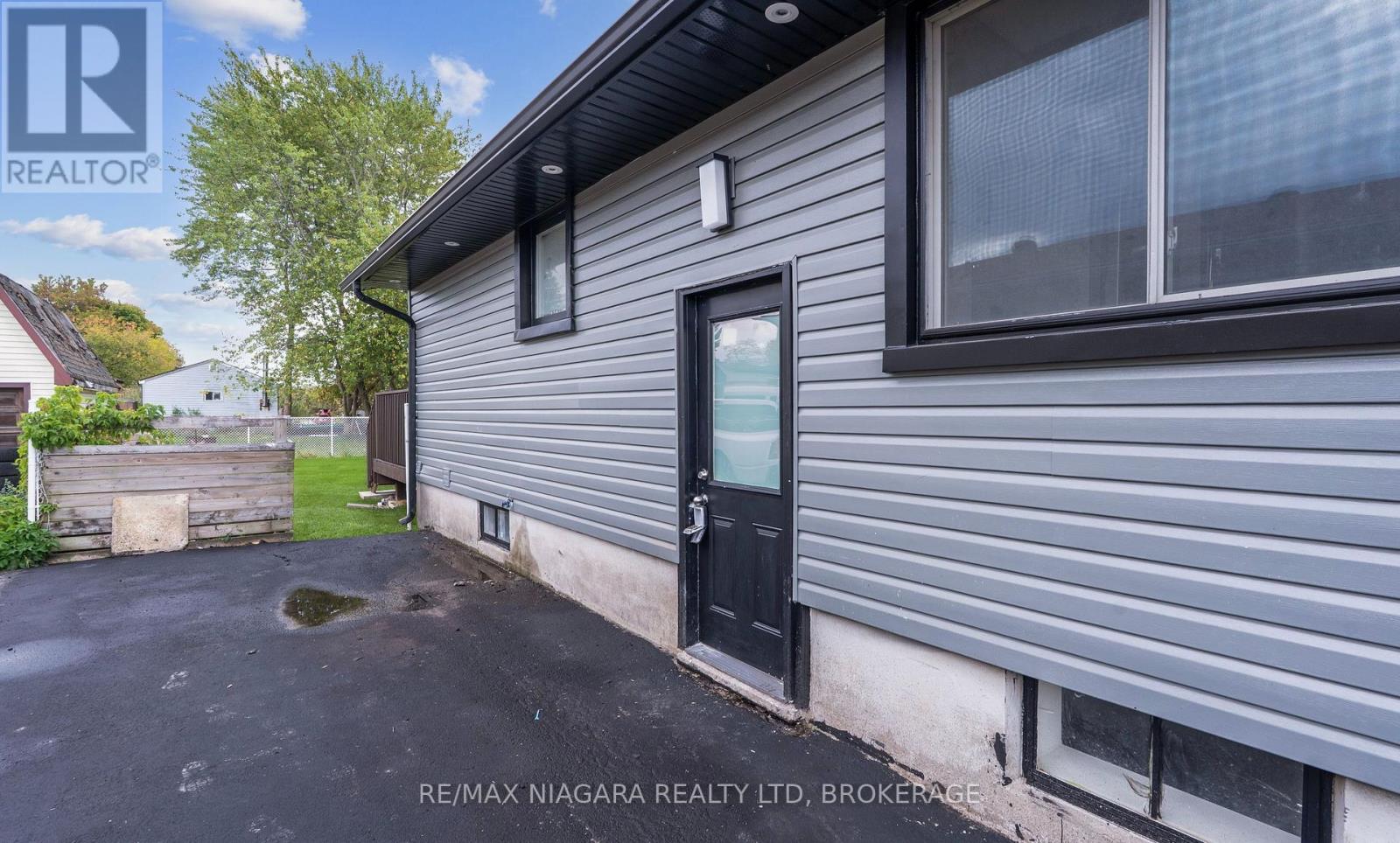Lower Unit - 210 Mackan Street, Thorold, Ontario  L2V 1G7 - Photo 10 - X14079804