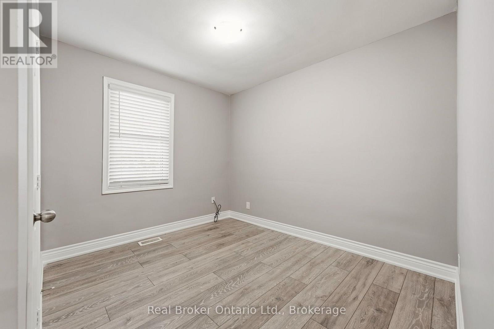 178 East 15th Street, Hamilton, Ontario  L9A 4G1 - Photo 10 - X14079768