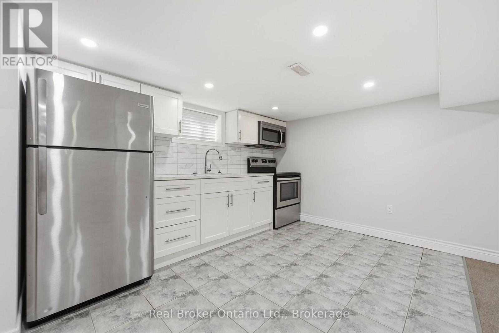 178 East 15th Street, Hamilton, Ontario  L9A 4G1 - Photo 25 - X14079768