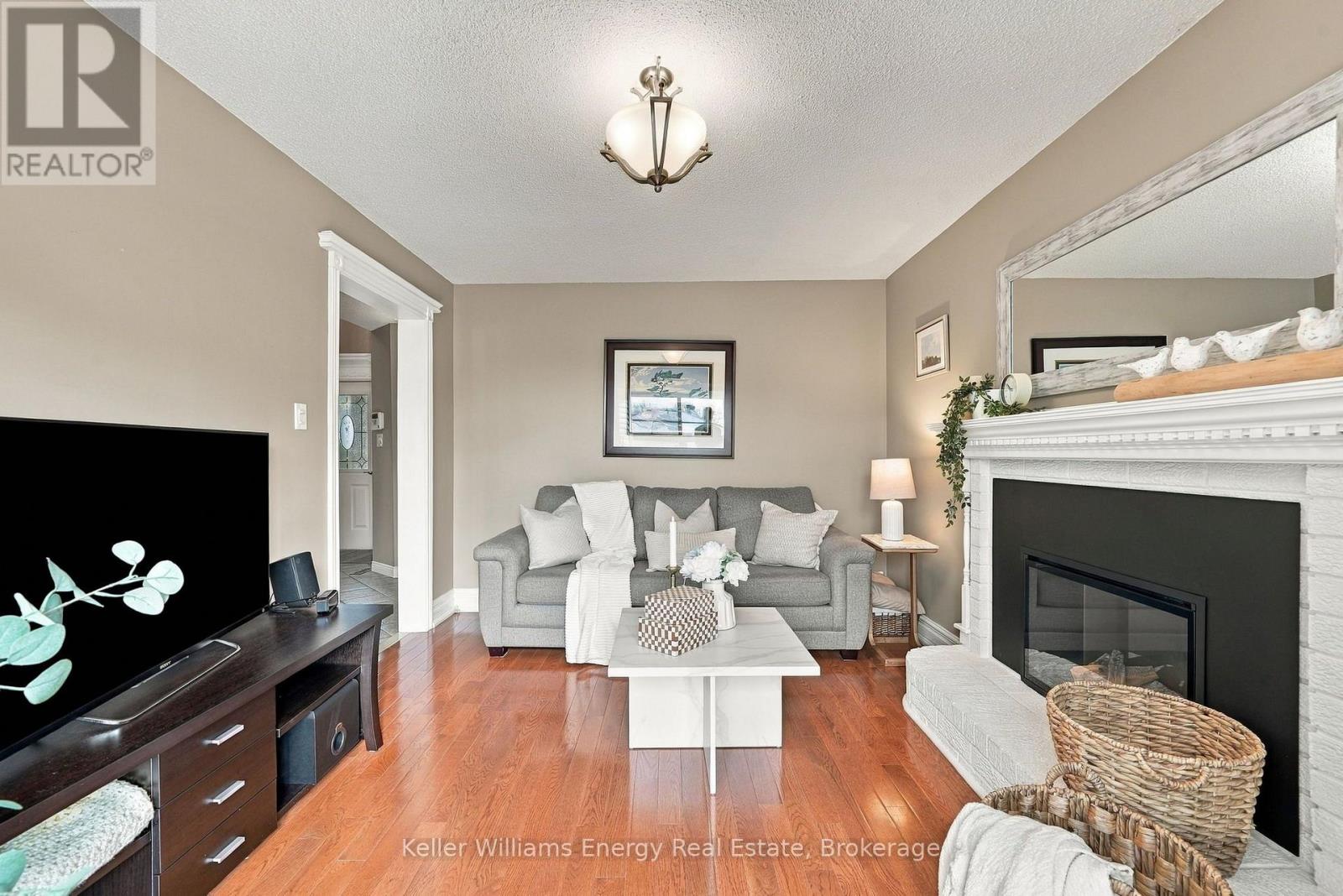 250 Glen Hill Drive, Whitby, Ontario L1N 7J8 - Photo 16 - E14079808