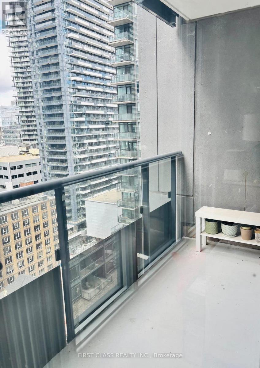 1801 - 295 Adelaide Street W, Toronto, Ontario  M5V 0L4 - Photo 7 - C14079772