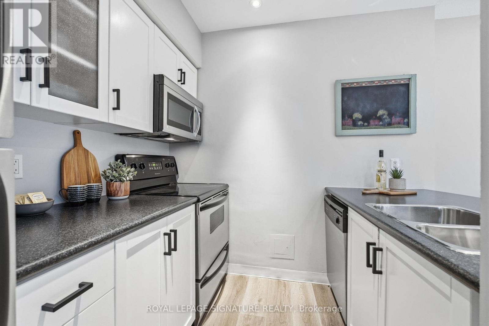 1021 - 54 East Liberty Street, Toronto, Ontario  M6K 3P3 - Photo 11 - C14079806