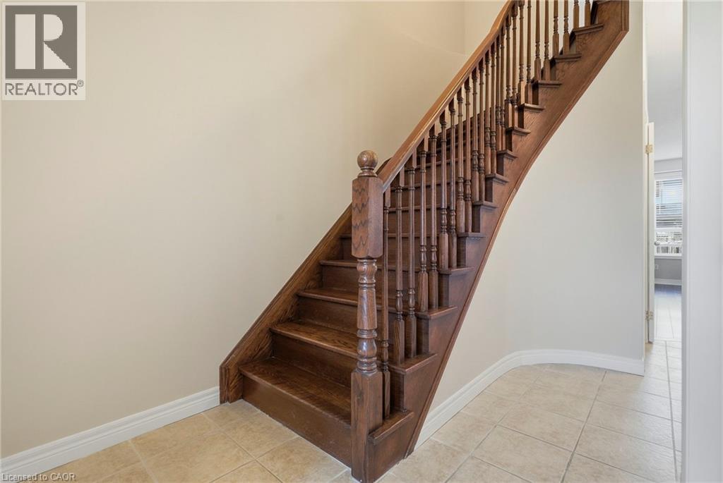 108 Marina Point Crescent, Stoney Creek, Ontario  L8E 0E4 - Photo 2 - 40866192