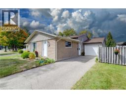 30 KINGSWOOD Drive, Kitchener, Ontario