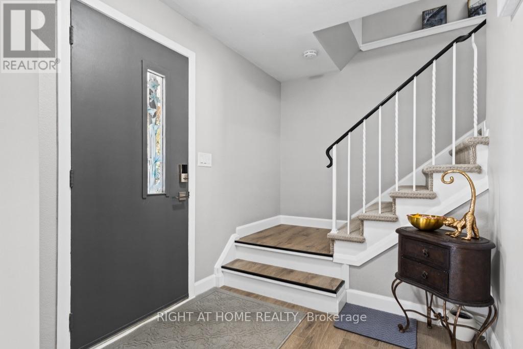 1247 Nottingham Avenue, Burlington, Ontario  L7P 2R5 - Photo 4 - W14079796