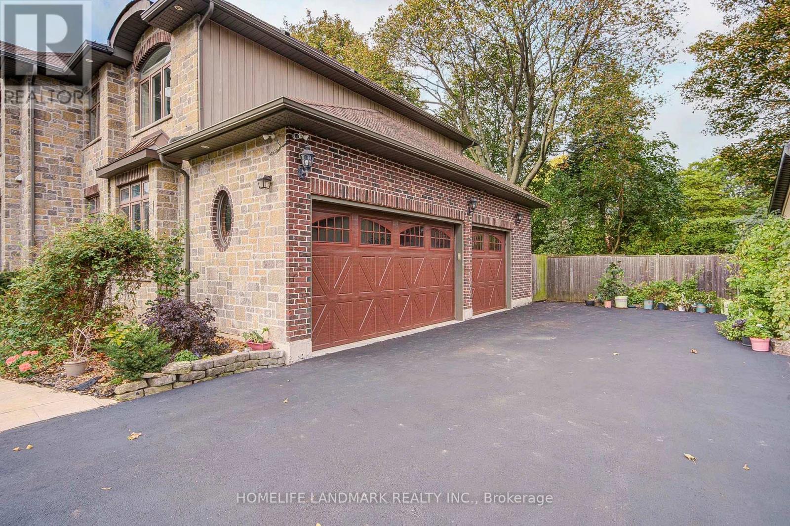 668 Garth Street, Hamilton, Ontario  L9C 4K2 - Photo 3 - X14079790