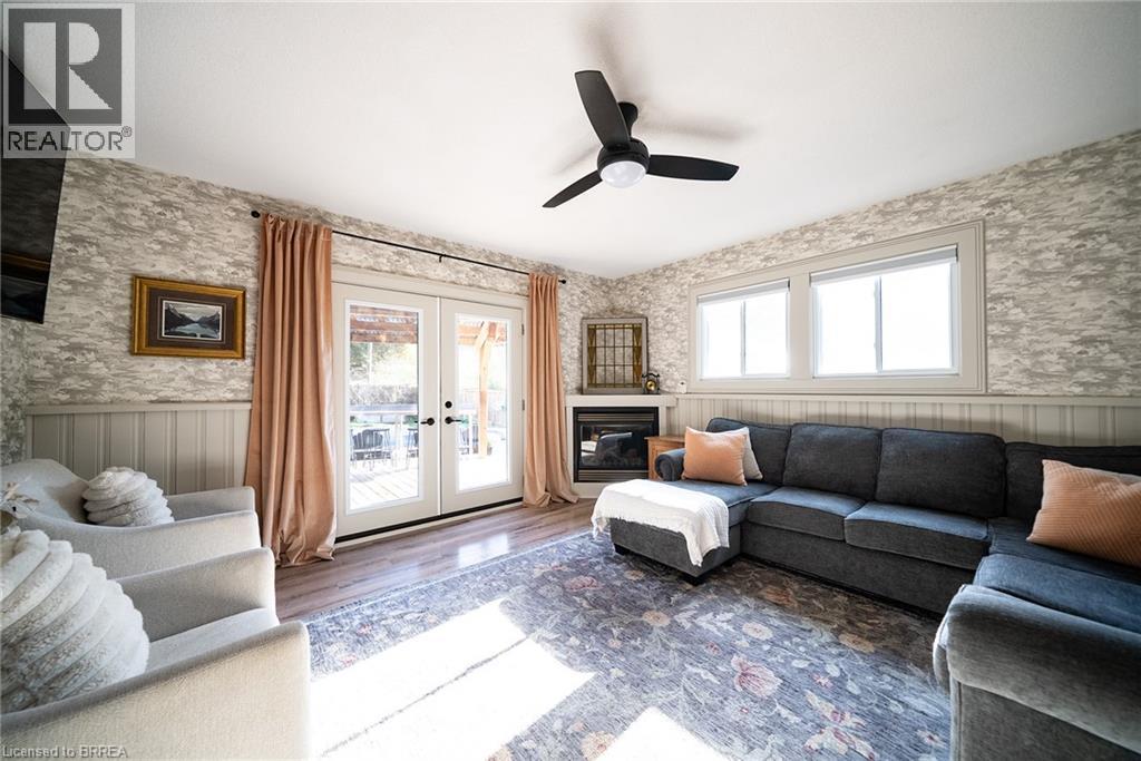 75 Walnut Street, Paris, Ontario  N3L 2J5 - Photo 17 - 40871030