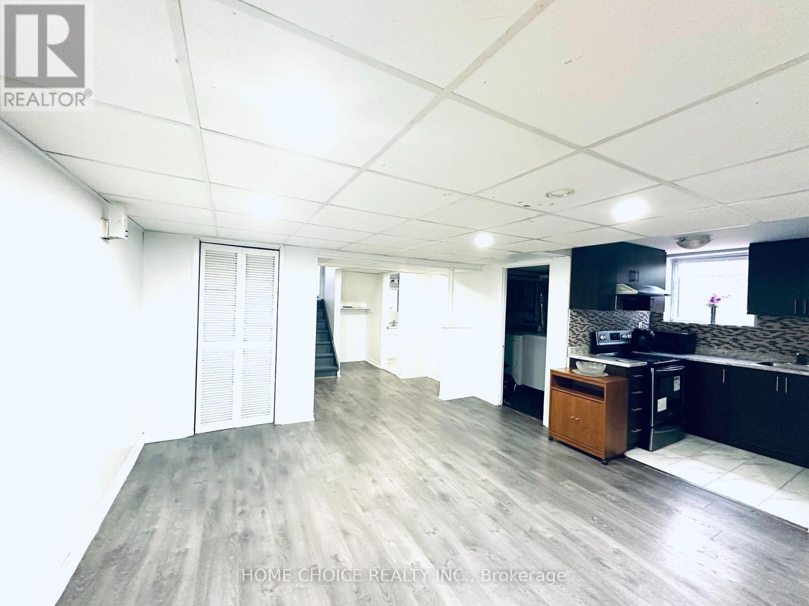 Lower Level - 130 Earnscliffe Circle, Brampton, Ontario  L6T 2B5 - Photo 12 - W13733852