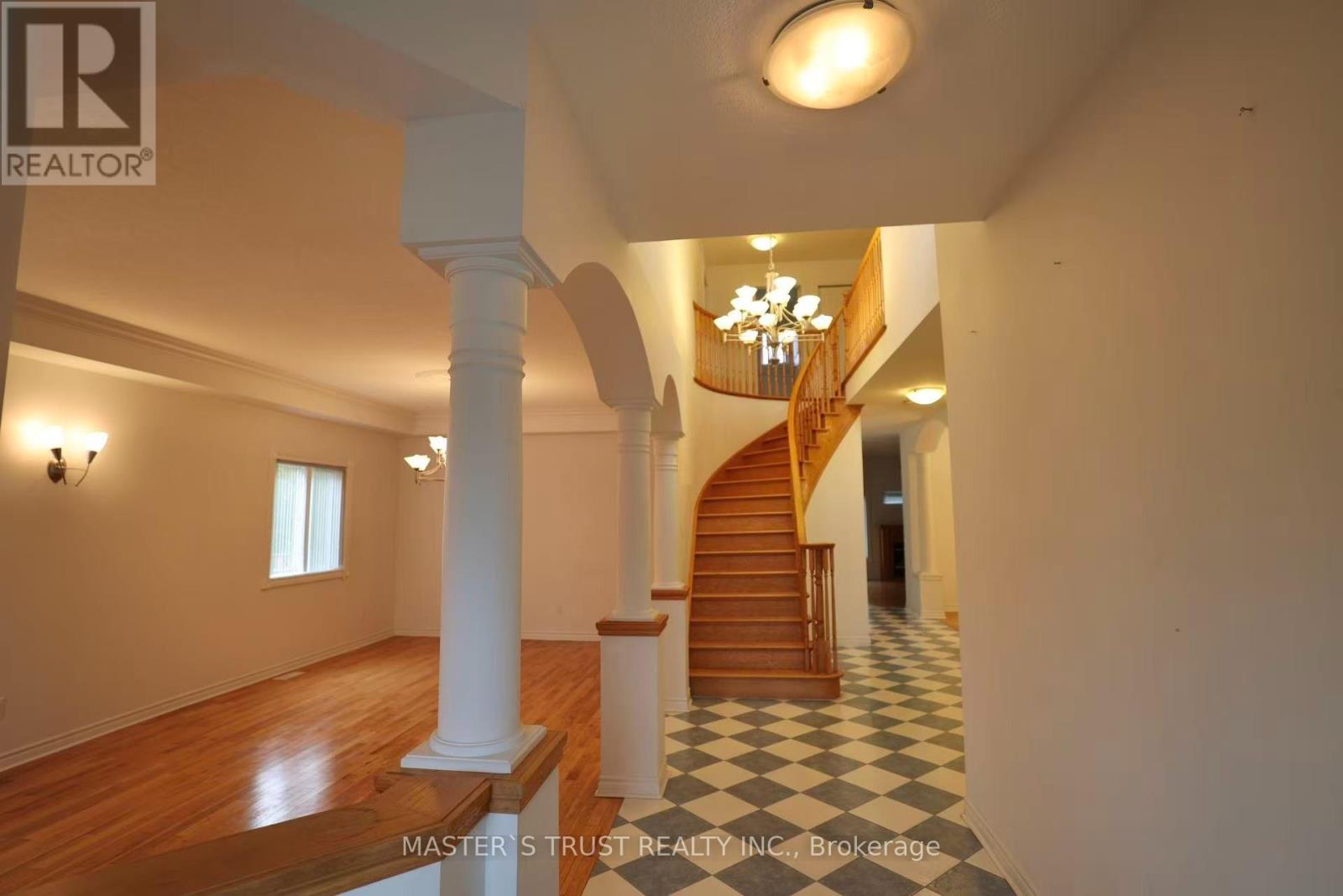 7 Westra Drive, Guelph, Ontario  N1K 1Z7 - Photo 3 - X14079774