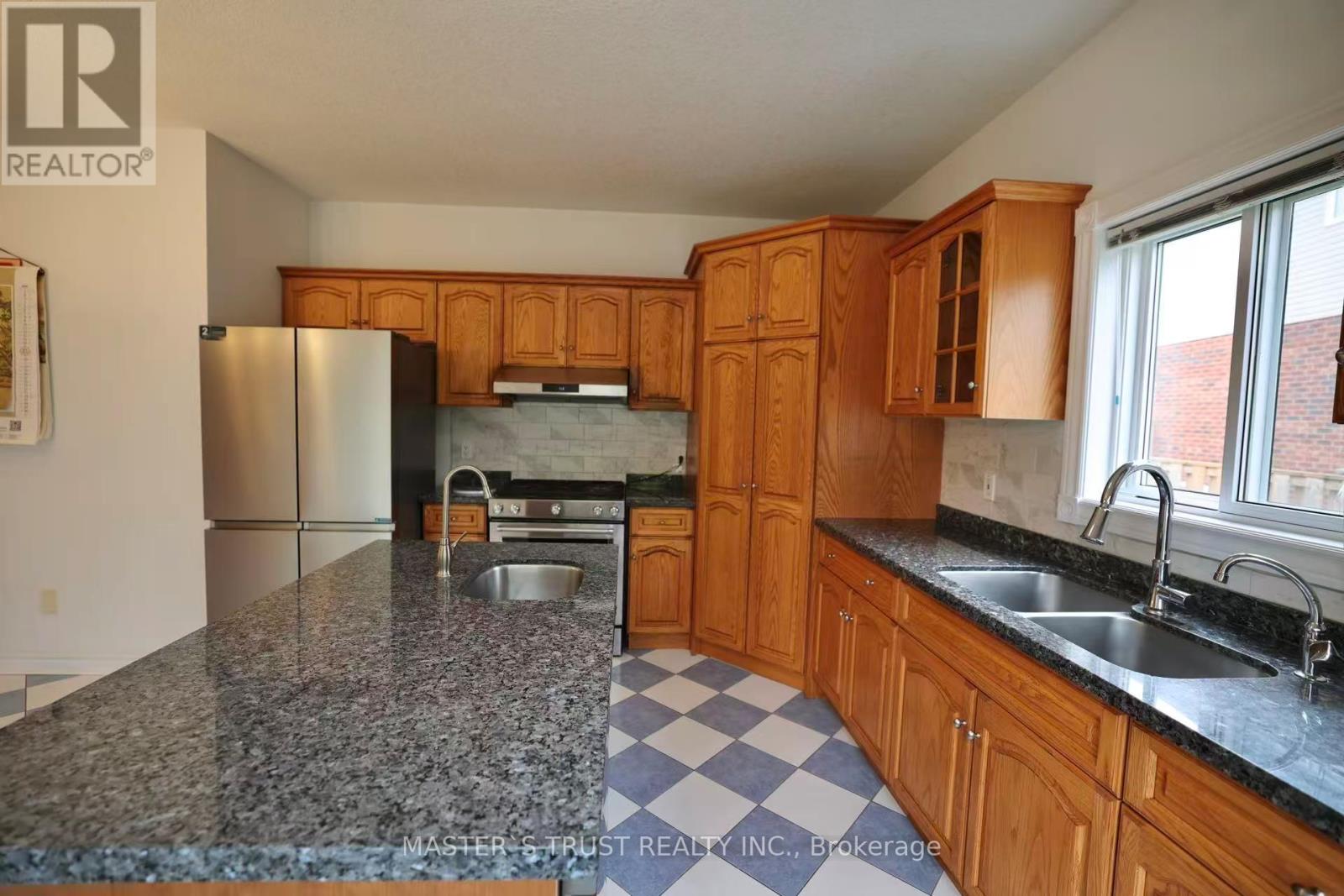 7 Westra Drive, Guelph, Ontario  N1K 1Z7 - Photo 13 - X14079774