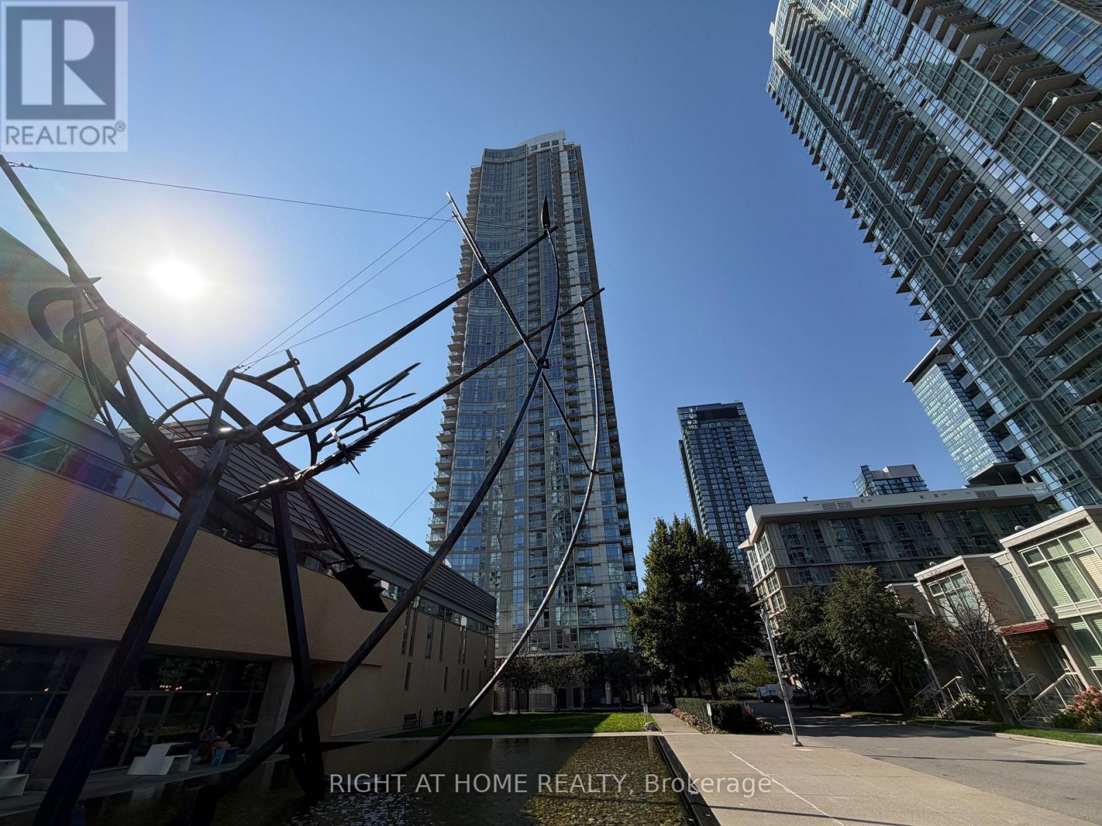 2905 - 35 Mariner Terrace, Toronto, Ontario  M5V 3V9 - Photo 19 - C14079838