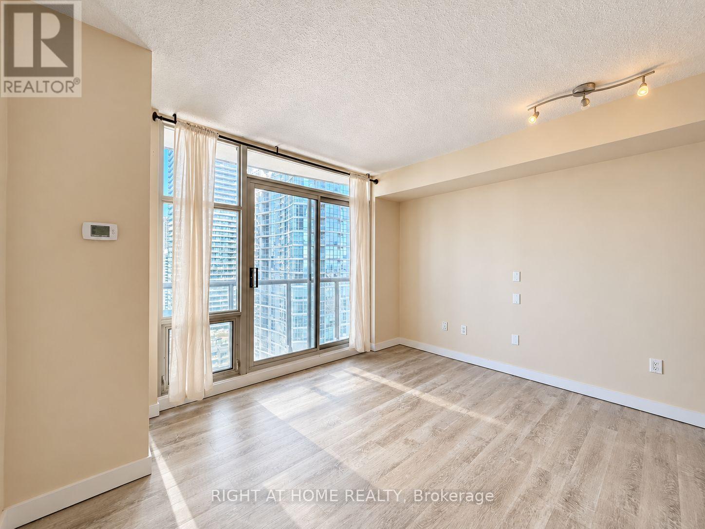 2905 - 35 Mariner Terrace, Toronto, Ontario  M5V 3V9 - Photo 4 - C14079838