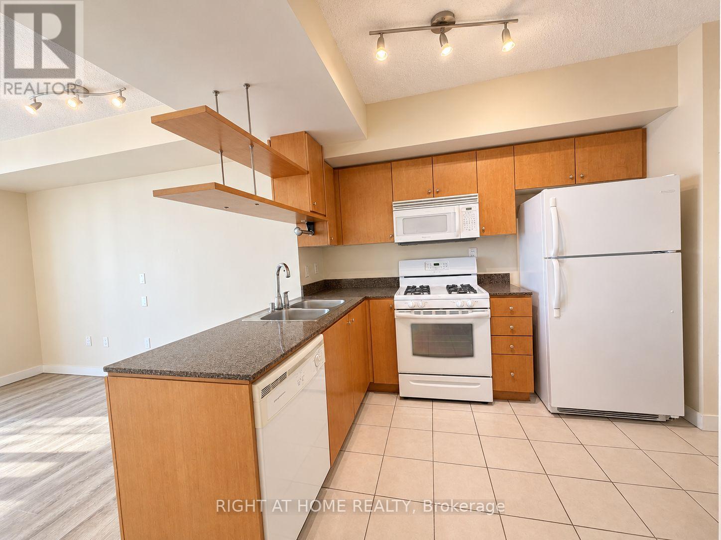 2905 - 35 Mariner Terrace, Toronto, Ontario  M5V 3V9 - Photo 9 - C14079838