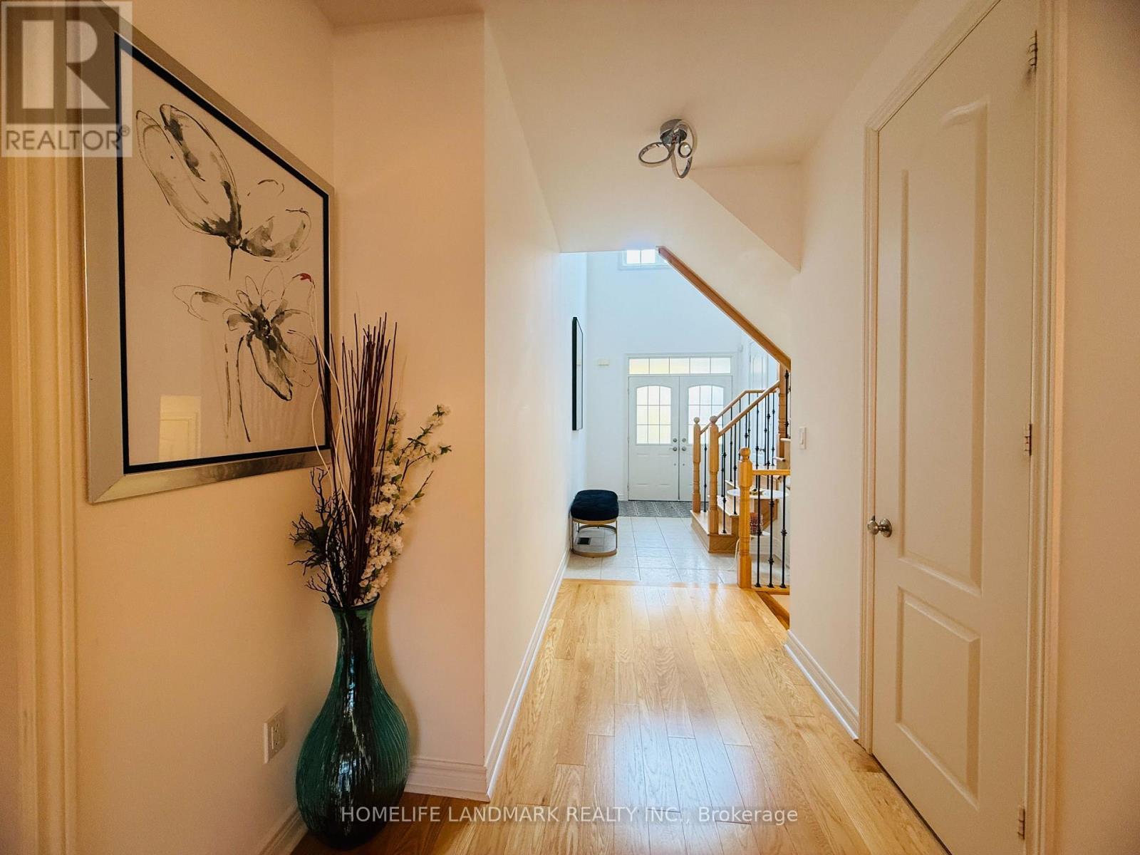 51 Cobb Street, Aurora, Ontario  L4G 0W7 - Photo 2 - N14079824