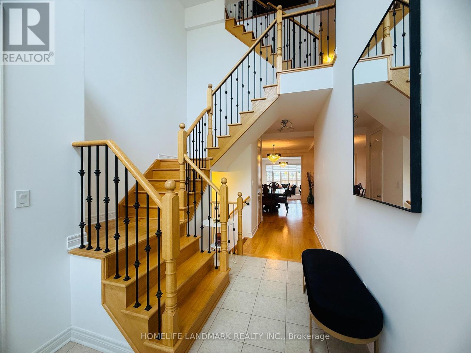 51 Cobb Street, Aurora, Ontario  L4G 0W7 - Photo 3 - N14079824