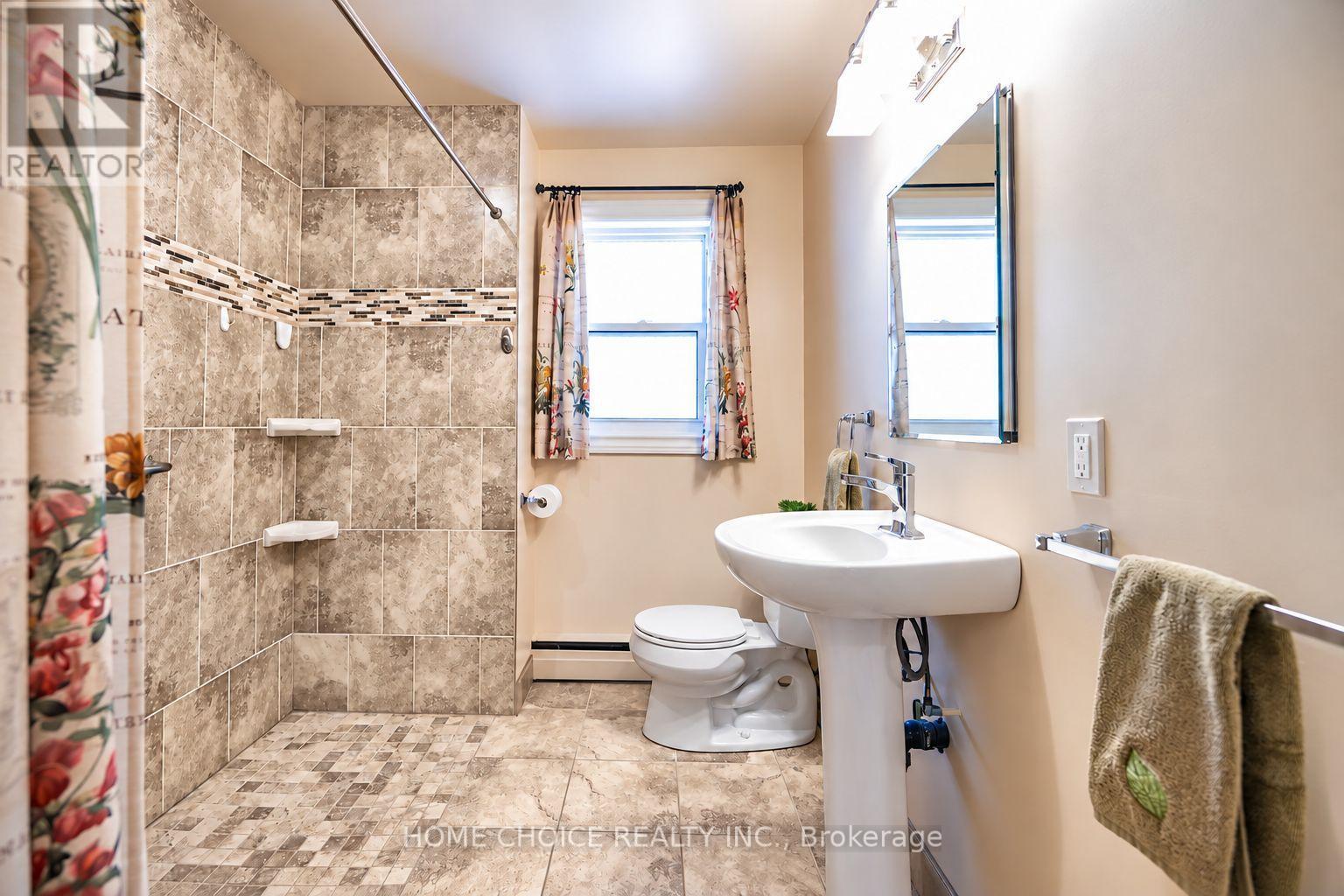 89 Harmony Road N, Oshawa, Ontario  L1G 6L1 - Photo 21 - E13991258
