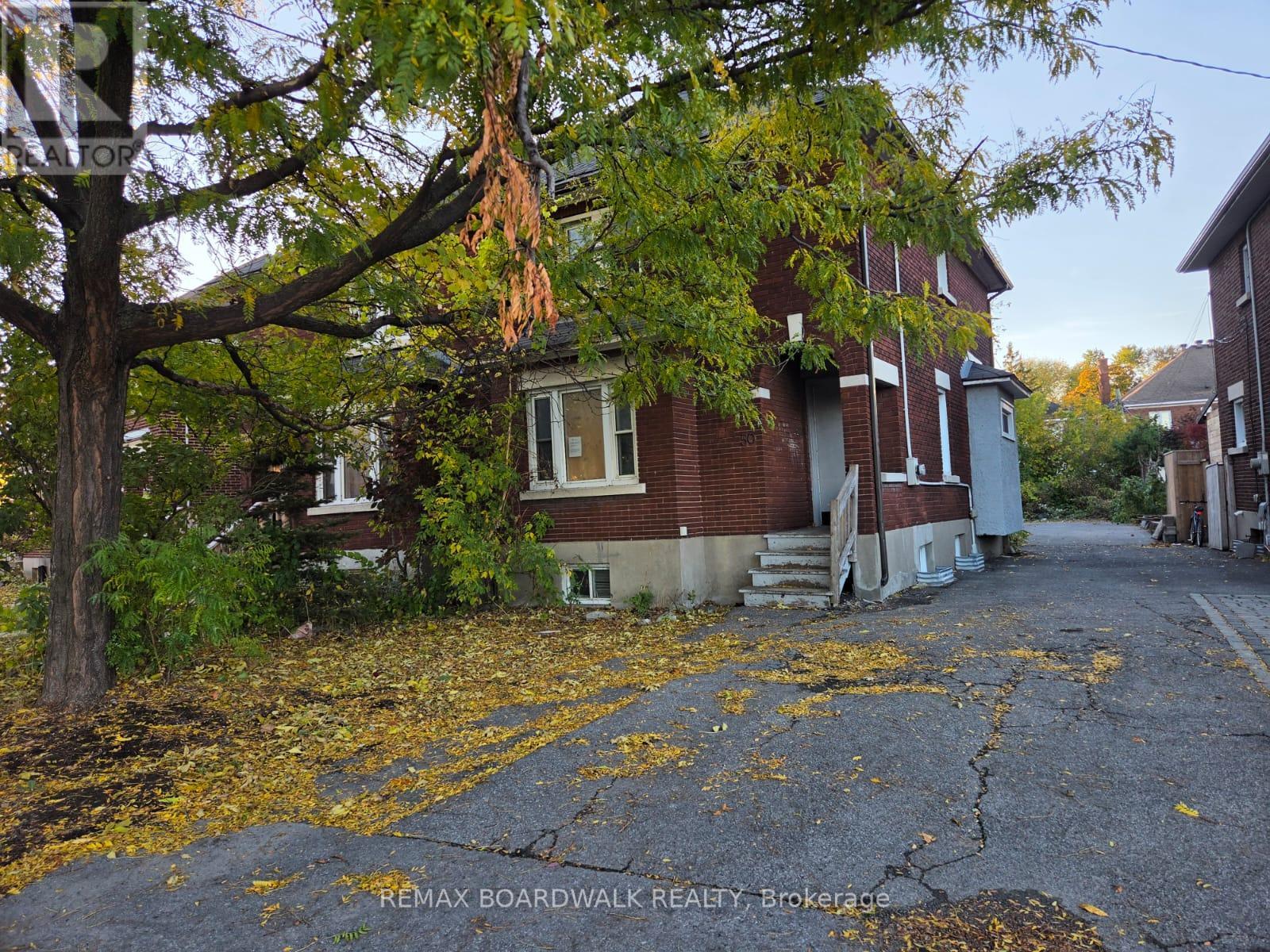 50 IMPERIAL AVENUE, Ottawa, Ontario