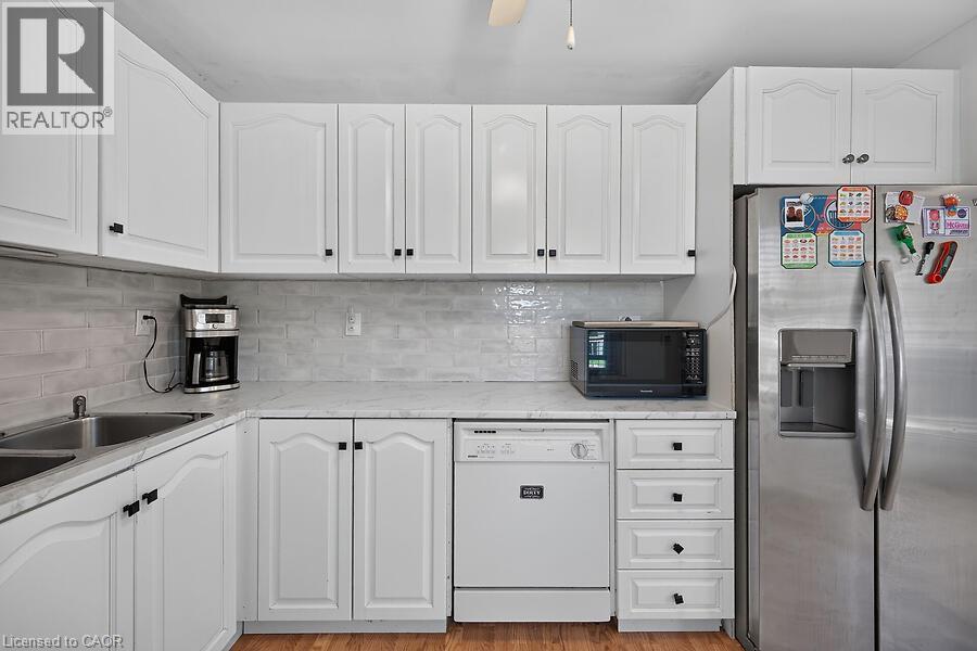 202 East 26th Street, Hamilton, Ontario  L8V 3C8 - Photo 19 - 40871392