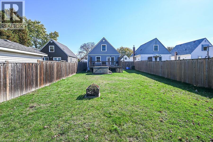 202 East 26th Street, Hamilton, Ontario  L8V 3C8 - Photo 45 - 40871392