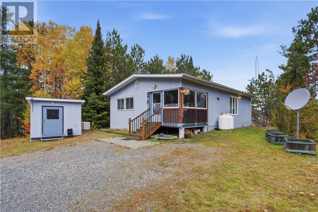 201 & 203 Ashigami Road E, Wahnapitae, Ontario