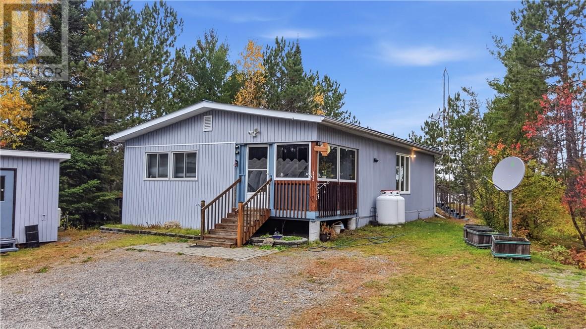 201 & 203 Ashigami Road E, Wahnapitae, Ontario  P0M 3C0 - Photo 34 - 2130940