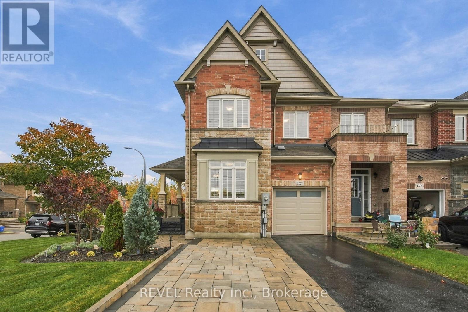 127 Cathedral Drive, Whitby, Ontario  L1R 3L9 - Photo 2 - E14079920