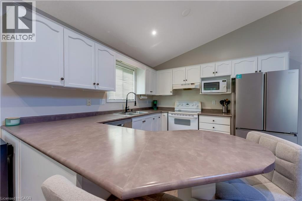 268 Keewatin Avenue, Kitchener, Ontario  N2B 3W4 - Photo 16 - 40868913