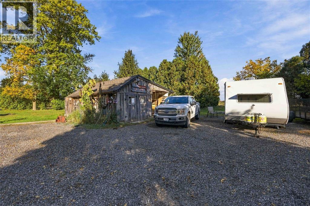 8072 Shiloh Line, Brooke-Alvinston, Ontario  N0N 1A0 - Photo 33 - 26025243