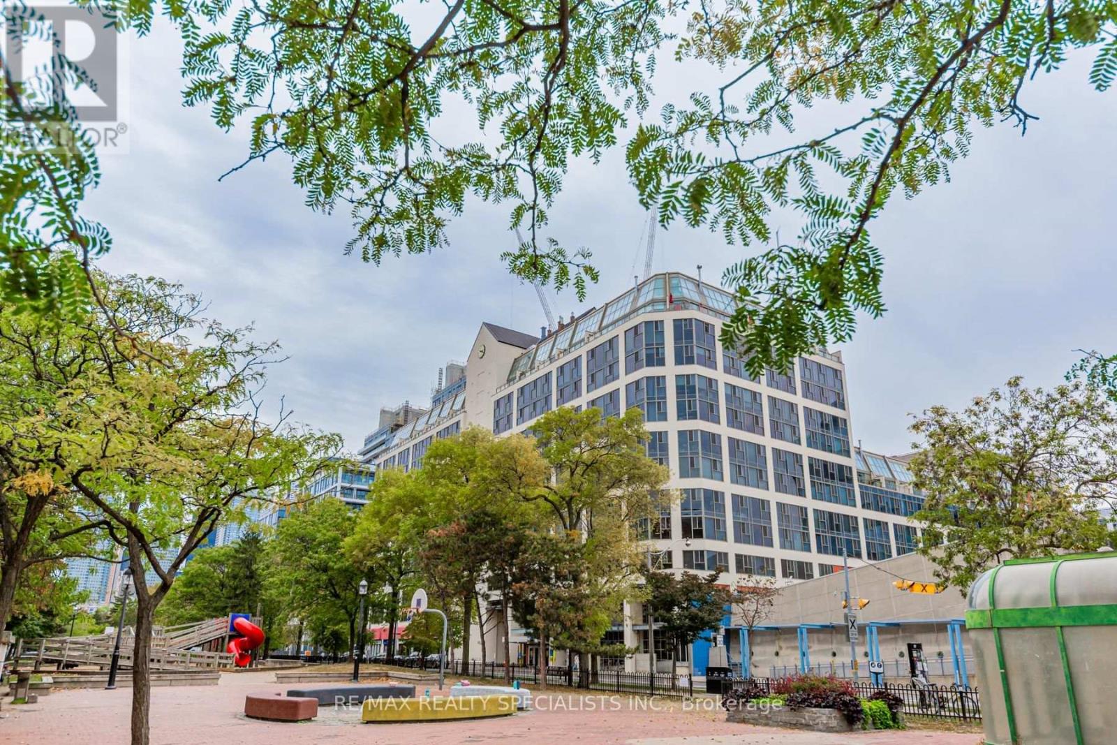 819 - 222 The Esplanade, Toronto, Ontario  M5A 4M8 - Photo 2 - C14079866