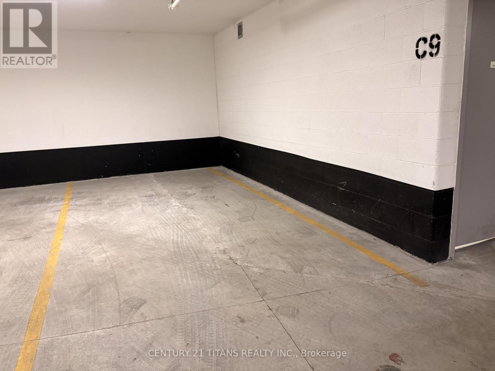 195 Mccaul Street, Toronto, Ontario M5T 0E5 - Photo 2 - C14079906