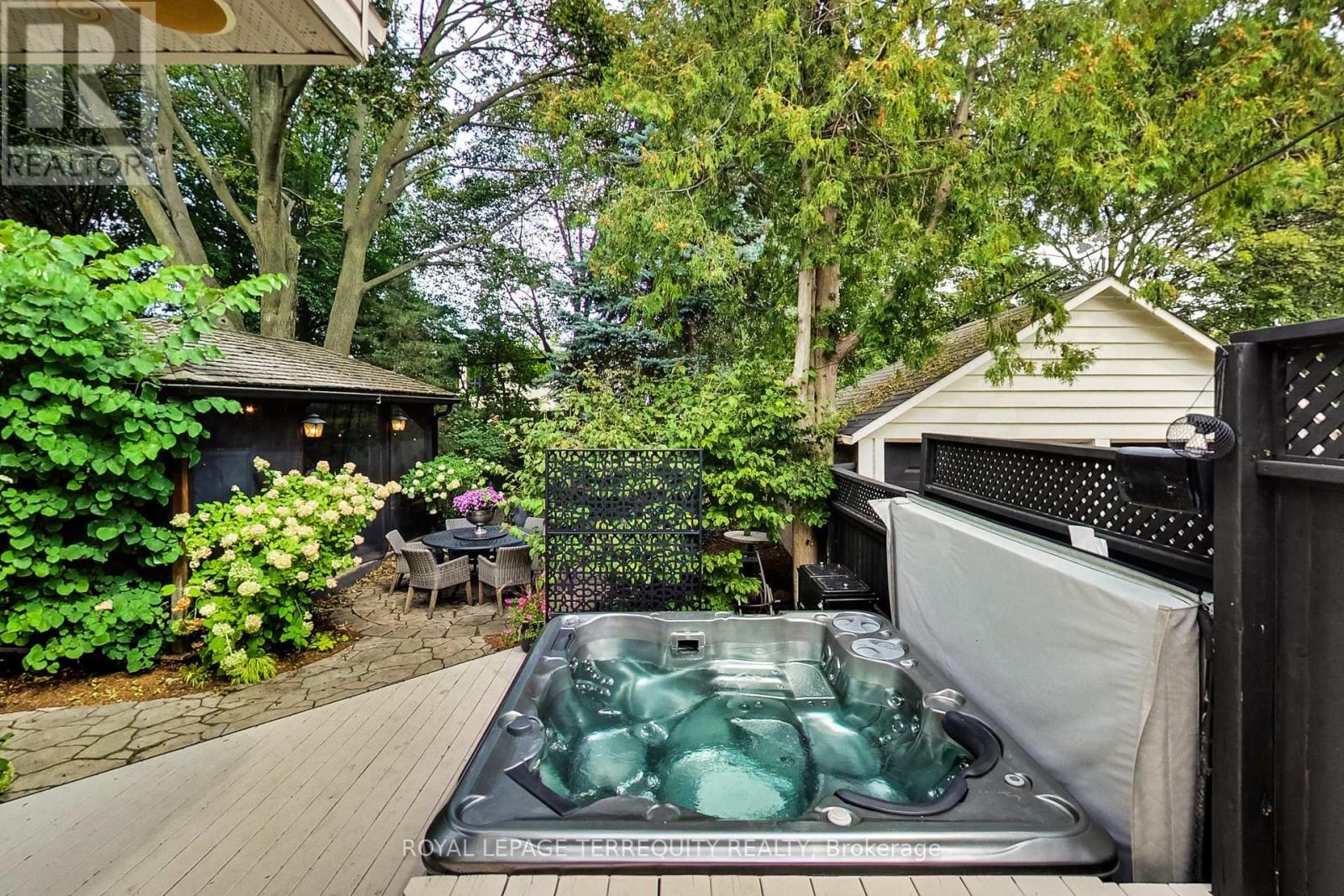 37 De Vere Gardens, Toronto, Ontario  M5M 3E6 - Photo 30 - C14079932