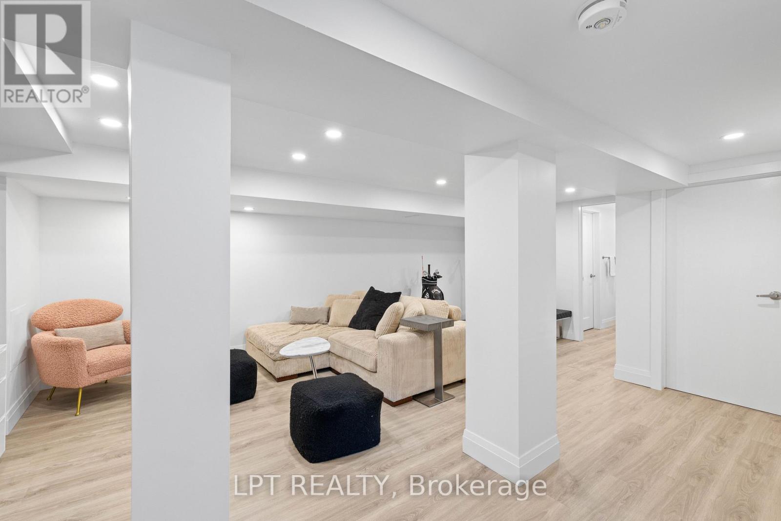 55 Laurel Avenue, Toronto, Ontario  M9B 4T1 - Photo 31 - E14079912
