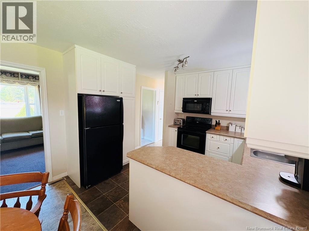 38 Lieff Street, Miramichi, New Brunswick  E1N 3G2 - Photo 6 - NB149716
