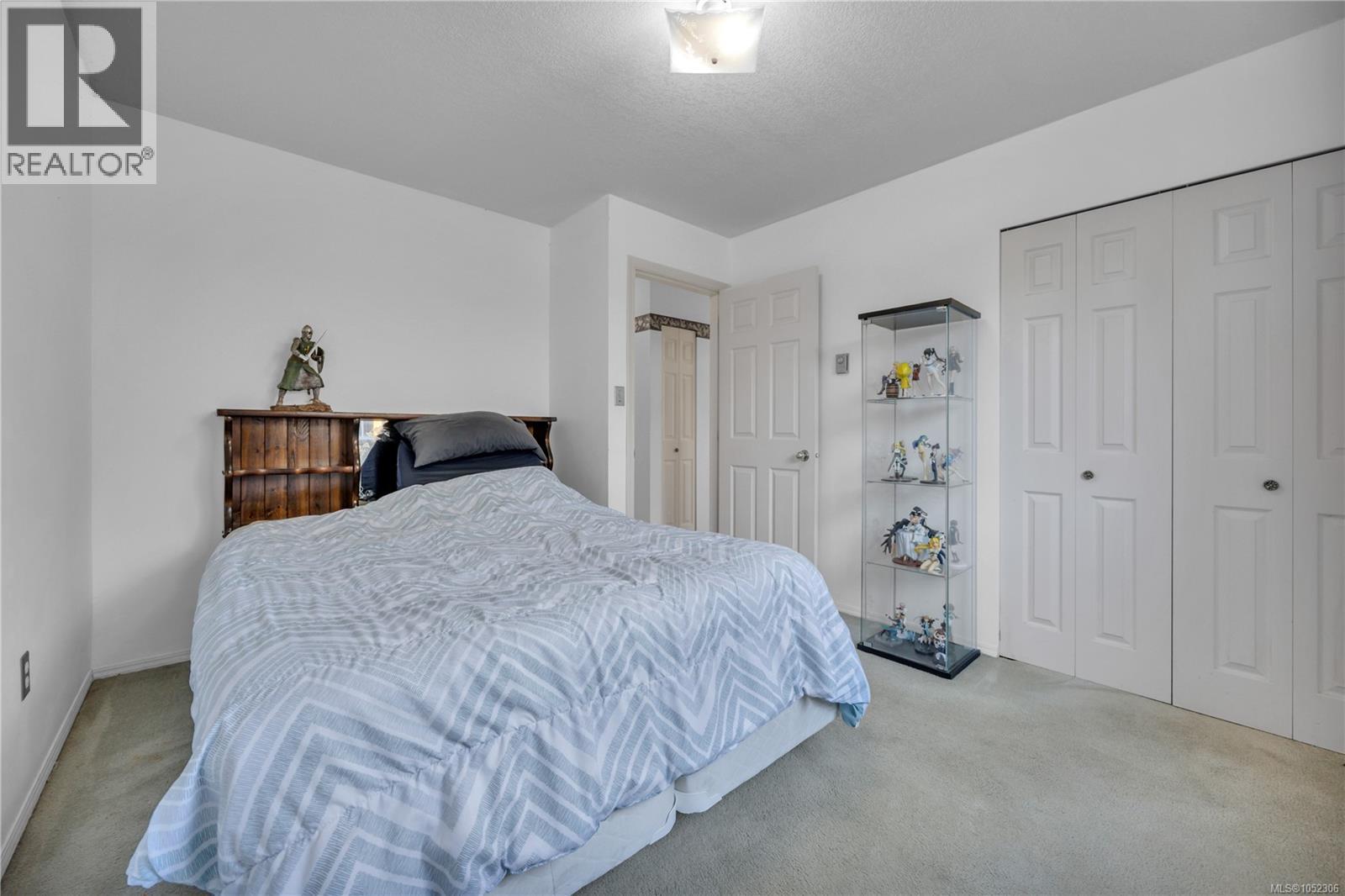 702 Forsyth Ave