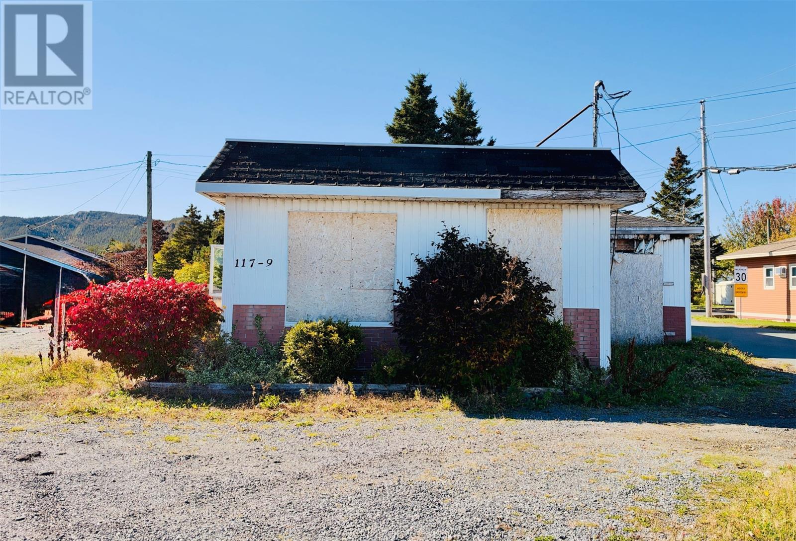 117-119 Conception Bay Highway, Clarke's Beach — photo 2