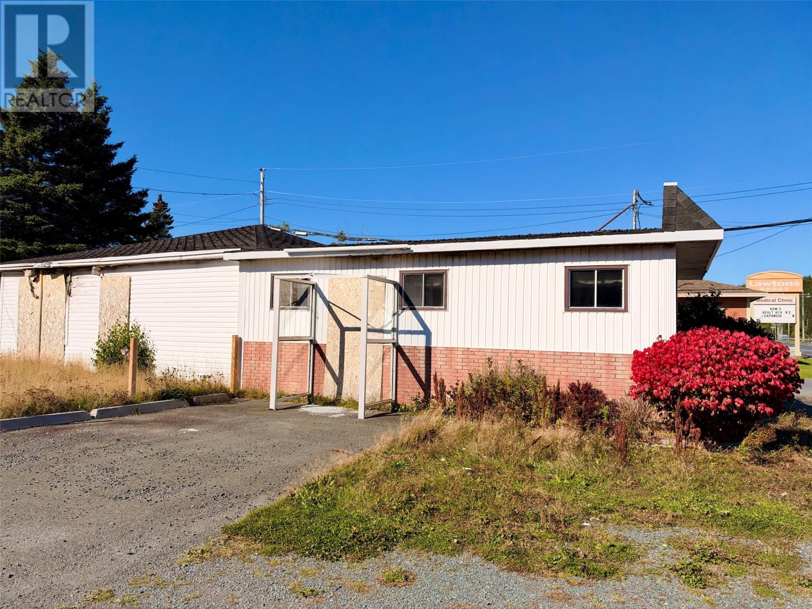 117-119 Conception Bay Highway, Clarke's Beach — photo 4