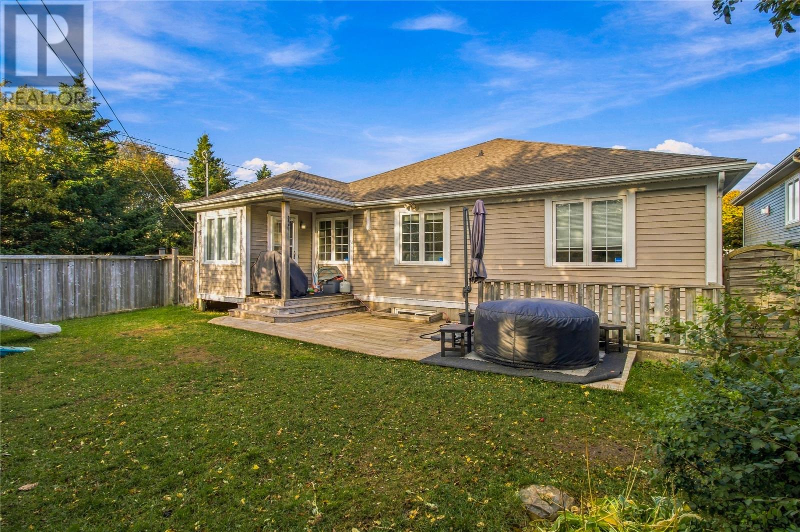 49 Brooklyn Avenue, St.John's — photo 34