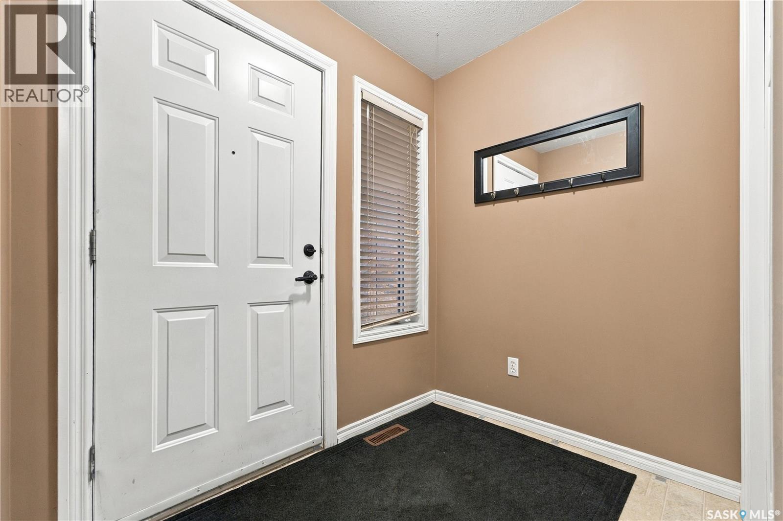 74 127 Banyan Crescent, Saskatoon, Saskatchewan  S7V 1G5 - Photo 3 - SK051165