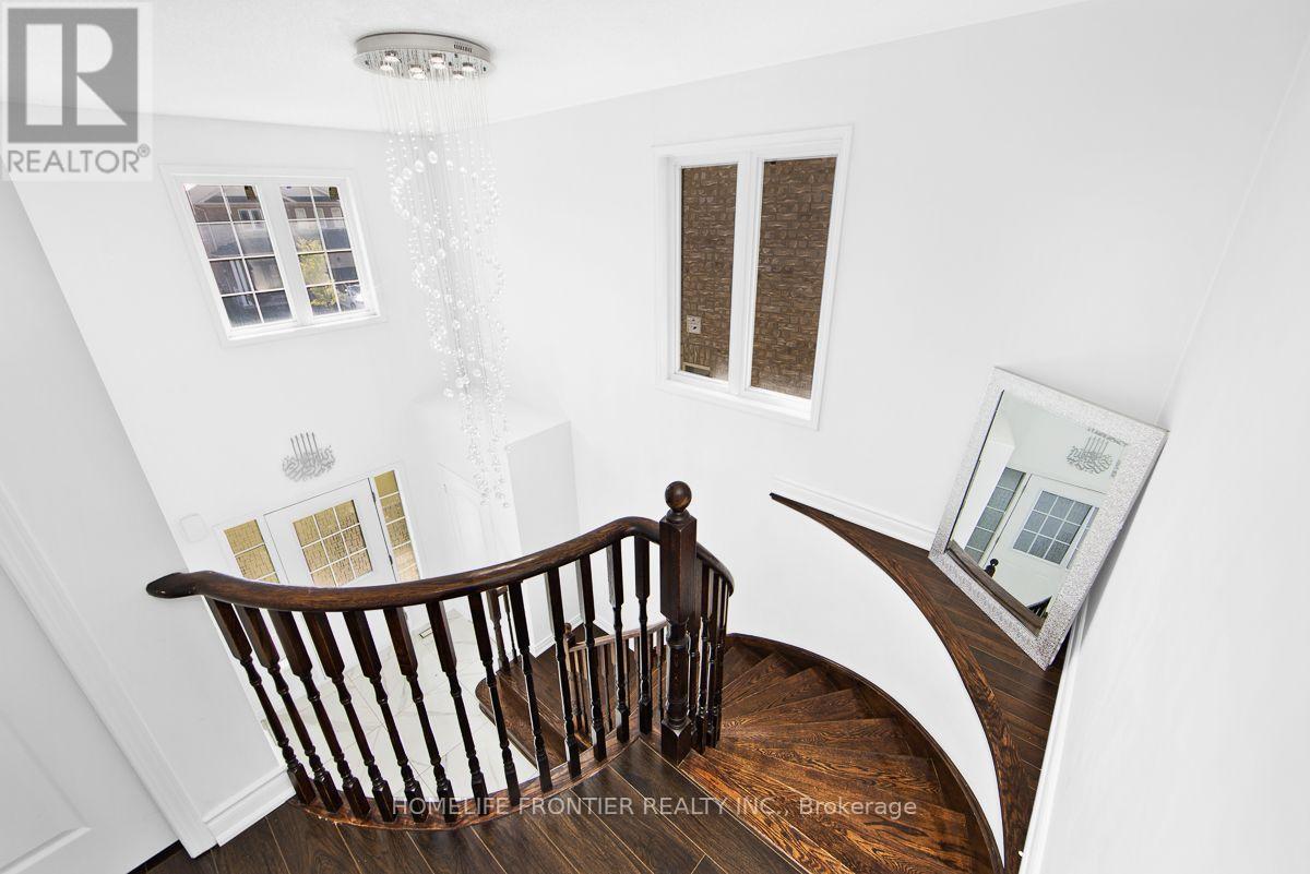 18 Hopkins Crescent, Bradford West Gwillimbury, Ontario  L3Z 0R6 - Photo 17 - N14034290