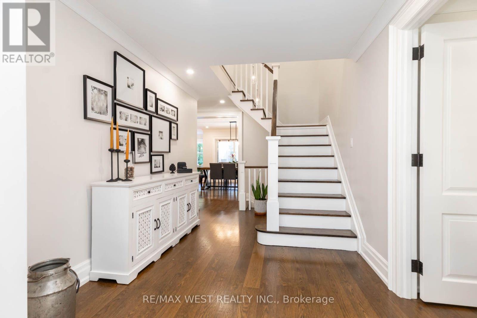 49 Winterton Drive, Toronto, Ontario  M9B 3G8 - Photo 2 - W14034596
