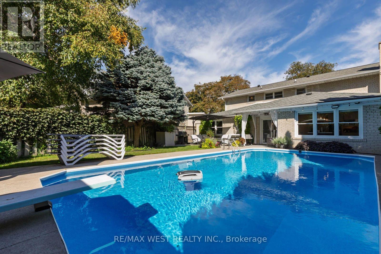 49 Winterton Drive, Toronto, Ontario  M9B 3G8 - Photo 43 - W14034596