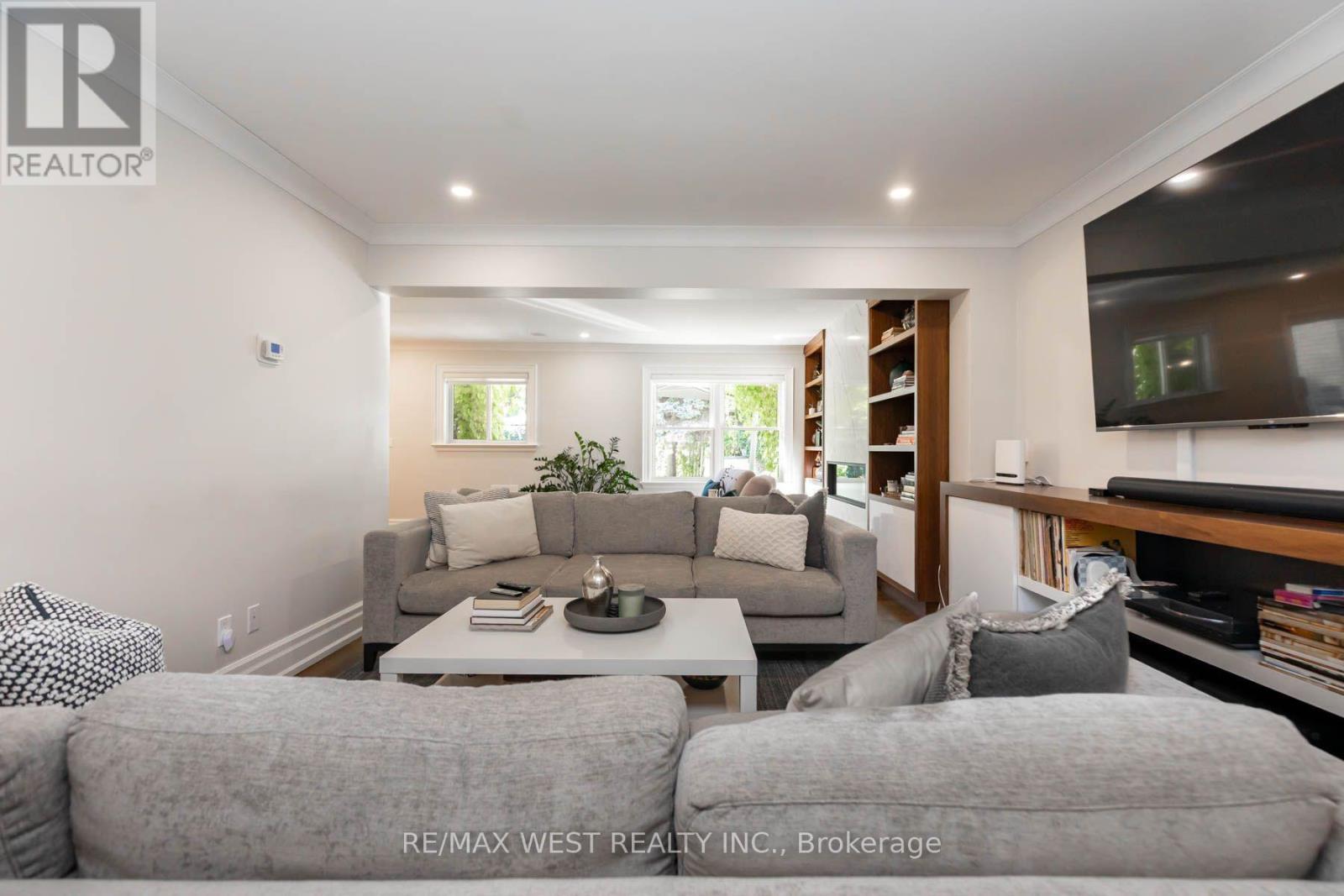 49 Winterton Drive, Toronto, Ontario  M9B 3G8 - Photo 10 - W14034596