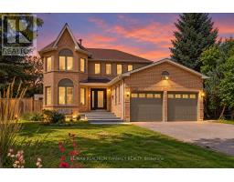 263 CHAMBERS CRESCENT, Newmarket, Ontario