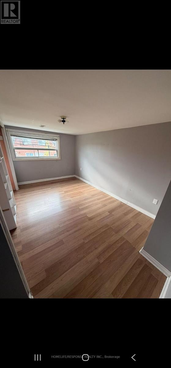 9 Songwood Drive, Toronto, Ontario  M9M 1X4 - Photo 10 - W14020216