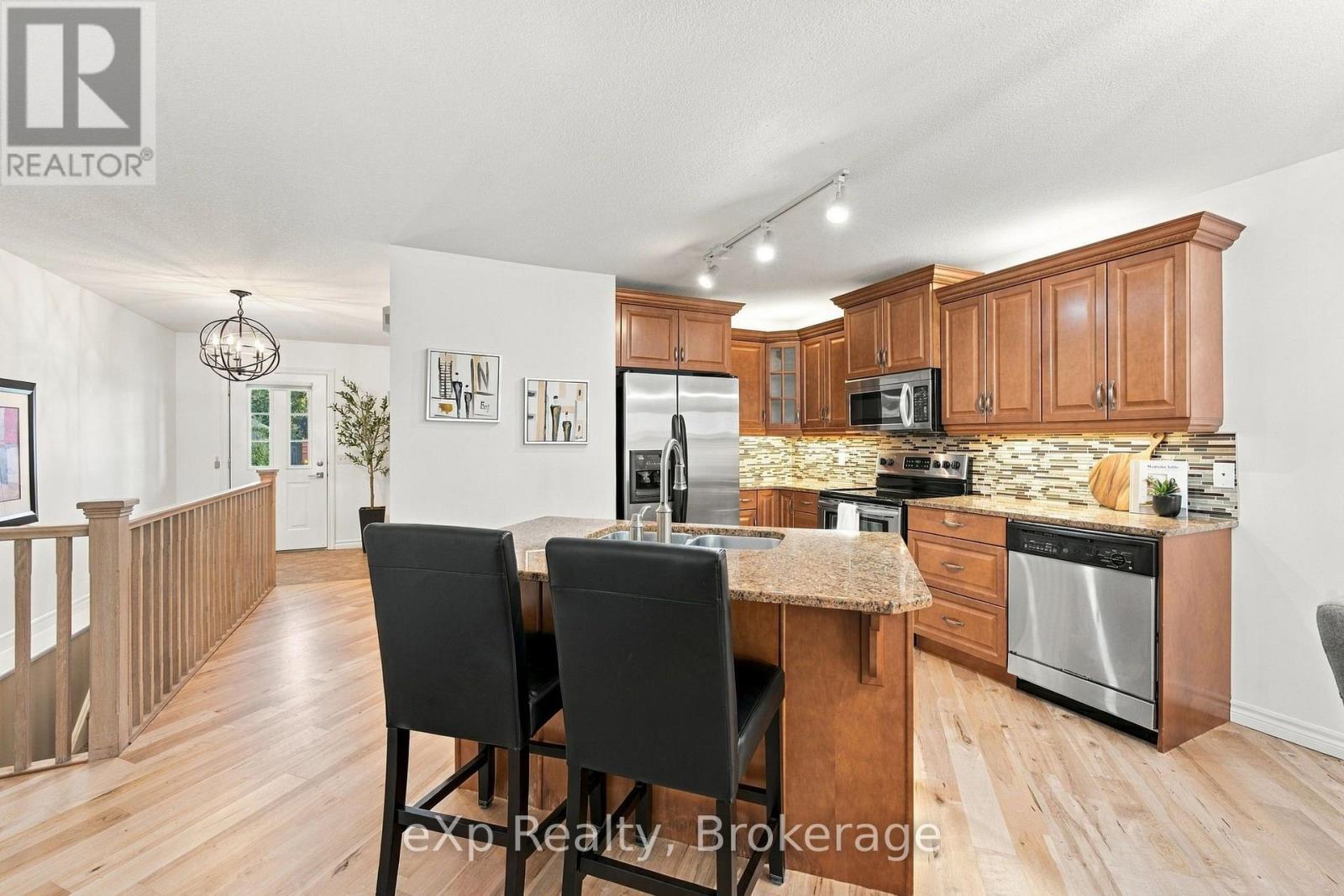 358 Dufferin Street, Stratford, Ontario  N5A 8B3 - Photo 10 - X14080072