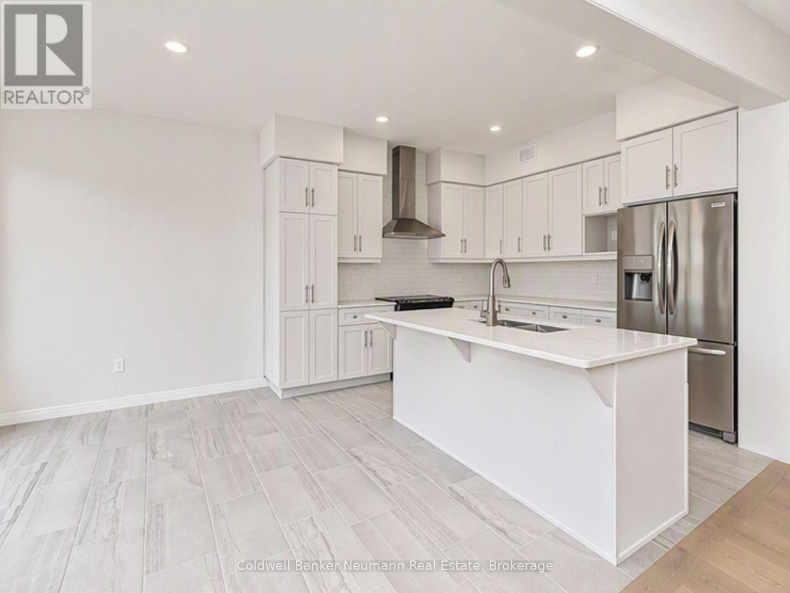 636 Anton Crescent, Kitchener, Ontario  N2R 0T8 - Photo 8 - X14080084
