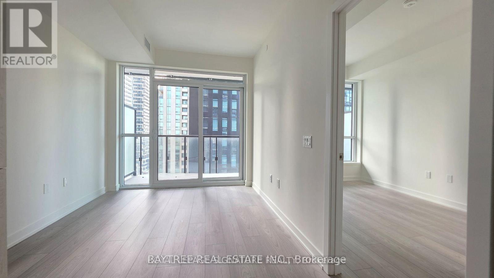 1304 - 110 Broadway Avenue, Toronto, Ontario  M4P 1V7 - Photo 2 - C14080048